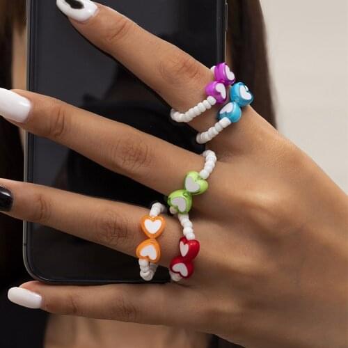 Cosysail 5Pcs/Set Bohemian Pearl Beads Ring Set for Female Girl Teen Cute Love Heart Acrylic Rings Summer String Jewelry