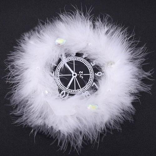 Diamond Crystal Silicone Non Slip Pad Women Feather Round Car Anti-Slip Mat Sticky for Mobile Phone Glasses Car Accessories