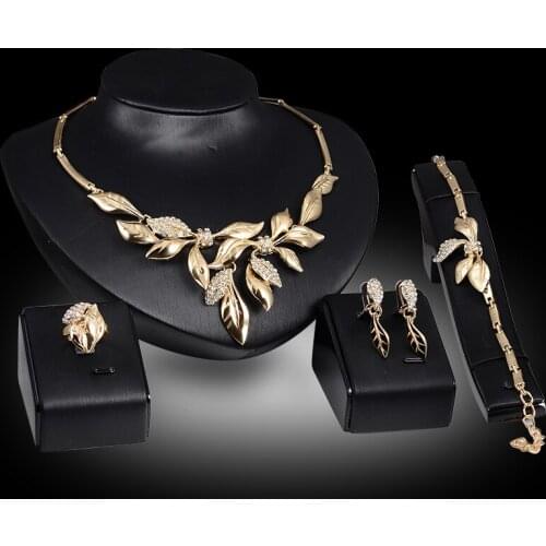 Vintage Exaggerate Gold Color Austrian Crystal Necklace Earrings Bracelet Ring Party Jewelry Sets Fine Jewelry