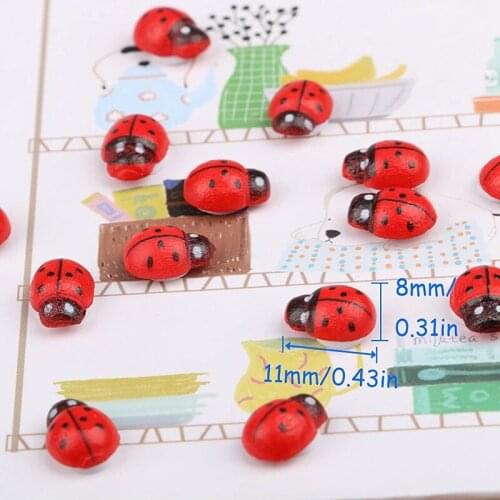 200Pcs Mini Wooden Ladybugs Used for Gardens Landscapes Plants and Decorations