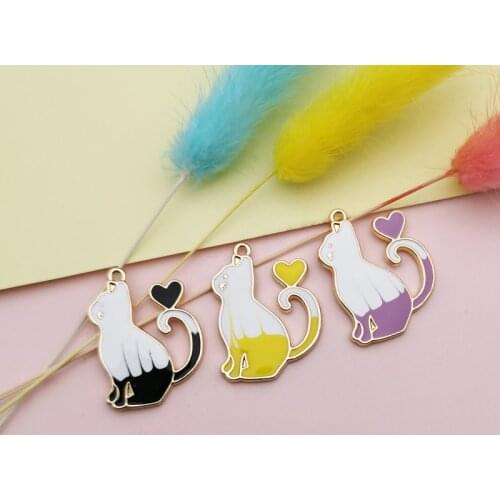 10pcs Lovely Cat With Heart Enamel Charms Fashion Jewelry Earring DIY Making Charms For Jewelry Making Golden Base Metal Charm