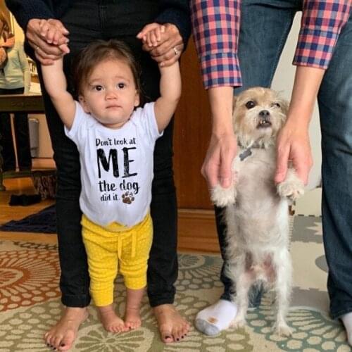 Don't look at me the DOG did it dog baby outfit baby bodysuits Funny Dog baby One-piece Newborn Baby gift Baby Clothes