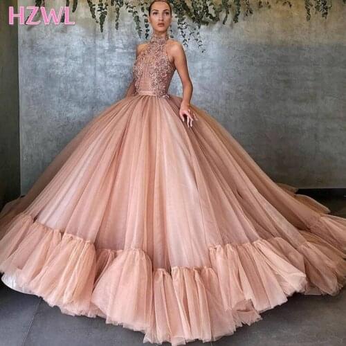 Sexy Halter Beaded Appliques Evening Gowns 2021 Spring Summer Ball Gown Prom Dresses Ruffles Sweep Train Robe De Soiree