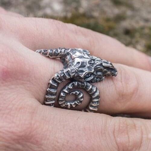 Fashion Big Sheep Goat Horn Head Ring Satan Worship Aries Zodiac Sheep Ring For Men Domineering Unique Biker Punk Animal Jewelry