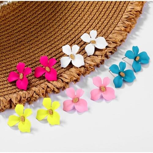 Korean Style Cute Flower Stud Earrings for Women 2020 Summer New Fashion Sweet Earrings Femme Brinco Wholesale Jewelry