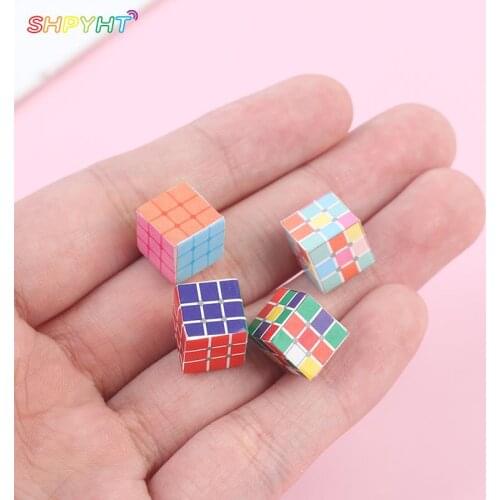 4pcs/set Miniature Puzzle Cube Game Toy Dollhouse Mini Furniture Accessory Imitation Doll Toy For Kid Gift 1*1*1cm