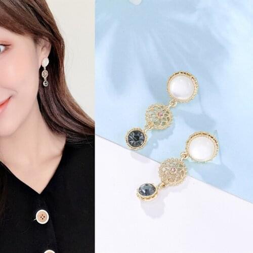 Baroque Zircon Hollow Metal Flower Petal Pendant Drop Earrings for Women Girls Teens Ear Jewelry Earrings 2021 Trend New Arrival