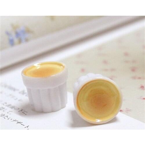 Julie Wang 10PCS Resin Egg Pudding Charms Artificial Food Pendant Keychain Jewelry Making Accessory Table Table Decor