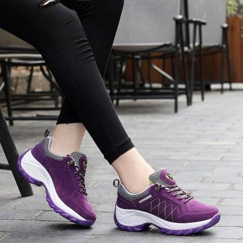 Women Comfortable Non-slip Hiking Shoe Lady Thick Bottom Trekking Climbing Shoe Breathable Wear-resistant Damping Tourism Shoe