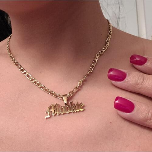 MumuXing Old English Pendant Vertical Necklace Custom Name Figaro Chain Necklace Jewelry For Women 2021 Personalized Gifts