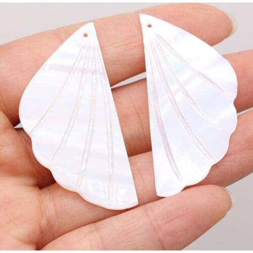 Natural White Shell Pendant Half Leaf Loose Beads Simple and Cute DIY Necklace Bracelet Sweater Chain Bead Accessories 23x47mm