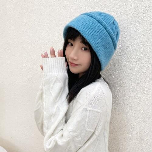 Autumn and Winter Dome Warmth Trend Warp Knitted Hemp Flower Pot Hat Monochrome Satin Short Brim Female Polyester Knitted Hat