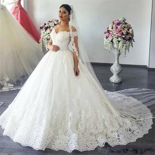 Off The Shoulder with Sleeves Wedding Ball Gown Dresses Sexy Elegant Lace Lace Applique Bridal Gowns Hot Sale