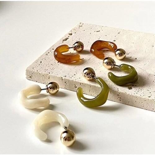 French Retro Colorful Transparent Resin Earring Simple Irregular C-shape Metal Ball Hoop Earring for Female Fashion Jewelry Gift