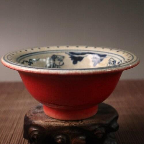 Chinese Old Porcelain Cracked Glaze Blue And White Red Glaze Figure Pattern Bowl