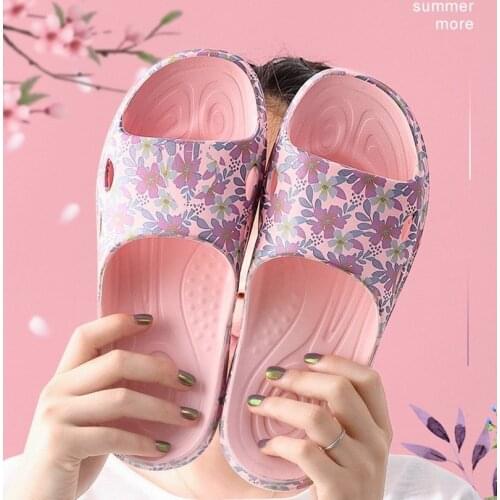 2021 Summer New Floral Soft Bottom Eva Lightweight Couple Female Home Bathroom Bathing Non-slip Slippers Breathable Beach Shoes
