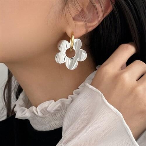 Lifefontier Vintage Metal Flower Drop Earrings for Women Gold Silver Color Alloy Flower Dangle Earrings Korean Fashion Jewelry