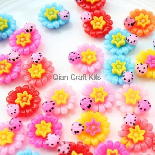 200pcs mixed colors daffodil flower with ladybugs on Cabochon Beads Resin Flower 20mm No Holes flatback decoden