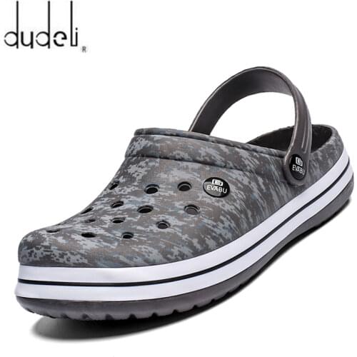 2020 Summer Mens Clogs Sandals EVA Lightweight Beach Slippers Non-slip Mule Women Garden Clog Shoes Casual Shoes Flip Flops