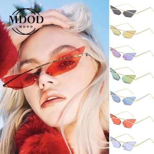2020 New Women Cat Eye Sunglasses Fire Flame Sun Glasses Transparent Trending Narrow Ladies Streetwear Party Eyewear