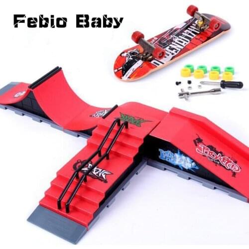 2019 New Design Finger Skateboards Skate Park Parts for Tech Practice Deck Children Gift Set Fingerboard Toys Kit
