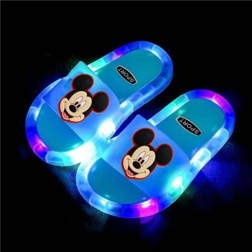 Disney childrens cartoon Minnie Mickey summer non-slip soft bottom beach shoes home shoes boys girls baby slippers LED