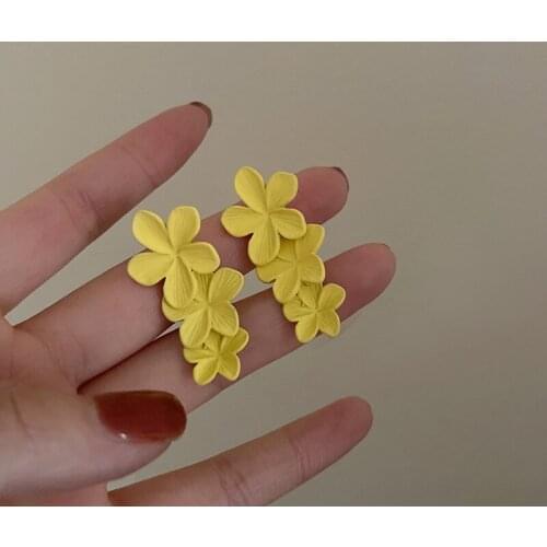 Wholesale Korean Fashion Charm Flower Earrings for Girls Women Metal Elegant Party Stud Earrings Jewelry Brincos Bijoux Gift