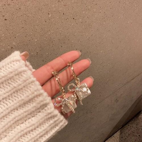 Korean Elegant Rhinestone Bowknot Pendant Earrings for Women Delicate Shiny Zircon Dangle Earrings Female Trendy Drop Earrings