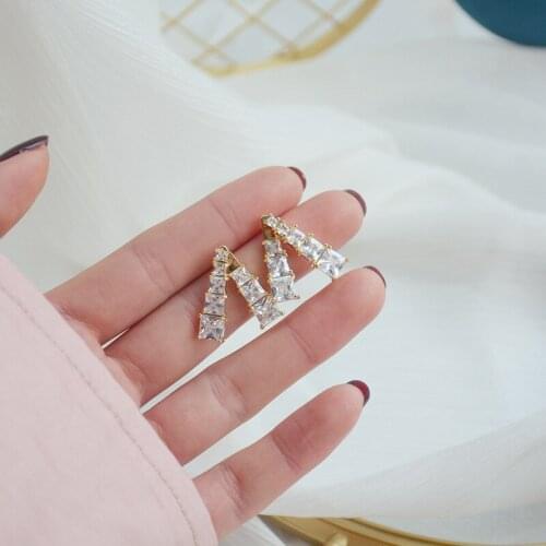 Korea Fashion Jewelry Small V-shaped Sparkle Rhinestone Zircon Earrings for Woman Simple Holiday Daily Gift Stud Earring