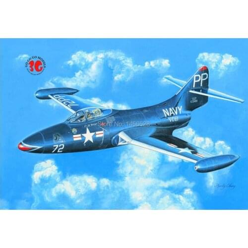 Freeshipping TRUMPETER 87249 1/72 F9F - 2p panther combat reconnaissance aircraft Assembly Model kits Modle building scale