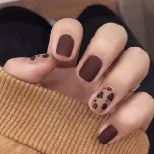 Art Nail Tips Fake Nails Matte Red Black False Nails with Nail Extension Fingernails Fake Nail Supplies Nail Sticker