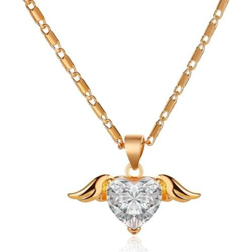 Sweet Crystal Heart Pendant Necklace for Women Simple Fashion Angel Wings Necklace Party Jewelry Gifts