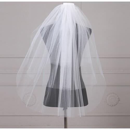 Jiayigong Elegant Wedding Veils Three Layers Bridal Veil with combe for wedding party tulle veil