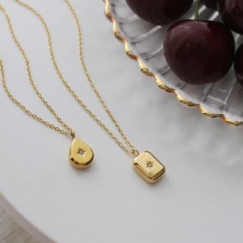 2021 New Fashion Star Water Drop Square Pendant Necklace for Women Copper CZ Gold Color Statement Charm Necklace Trend Jewelry
