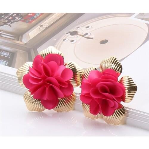 Vintage Metal New Arrival Sweet Cute Holiday Flower Stud Earrings For Women Fashion Elegant Oorbellen Bijoux Party Gifts