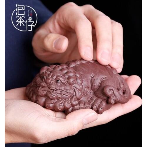 Pure handmade tea pet can be raised and sit in ruishichen tea set accessories tea table tea table decoration ornaments