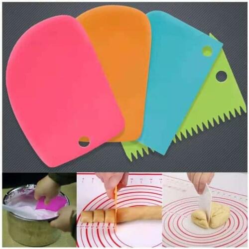 3Pcs Cream Scraper Suit DIY Kitchen Straight Arc Tooth Shape Cream Bread Cutter Plastic Cake Pasty Scraper Baking Fondant Tools