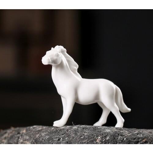 Elegant Gifts Pure White Horse Porcelain Tea Pet Ornaments Home Decor Cute Animal Figurine Crafts Bonsai Fairy Garden Ceramic