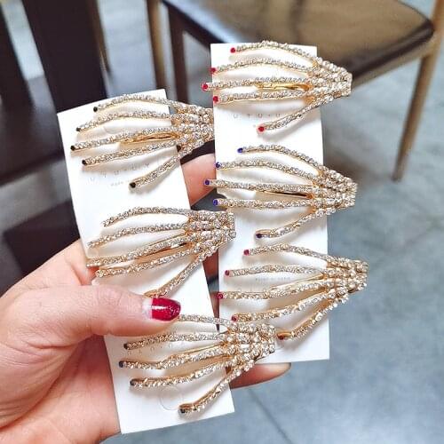 New fashion Exquisite Personalized rhinestone skull hand duckbill clip Hair Claw For Women Girls Barrettes Accessories Headwear