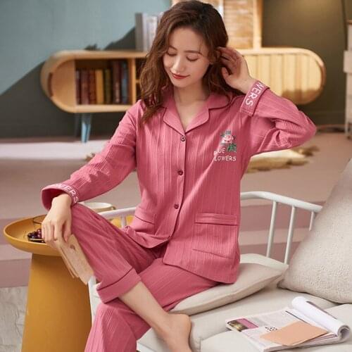 Women Sleepwear Suit Autumn Winter Womens Full Cotton Long Sleeve Pajamas Set Loose Adult Mother Sleepwear Set Soft Home Wear