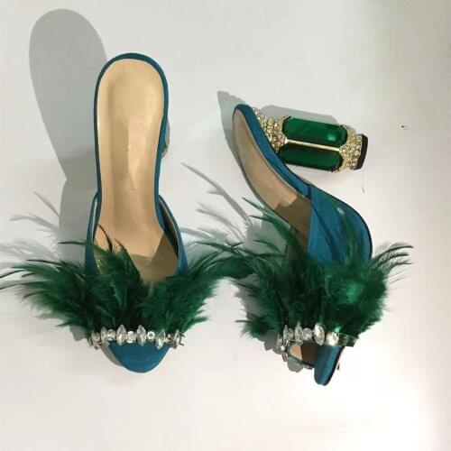 2020 Summer Fashion womens crystal high heeled sandals Chic peep toe slippers Chic Feather high heels slides EU35-42 BY770