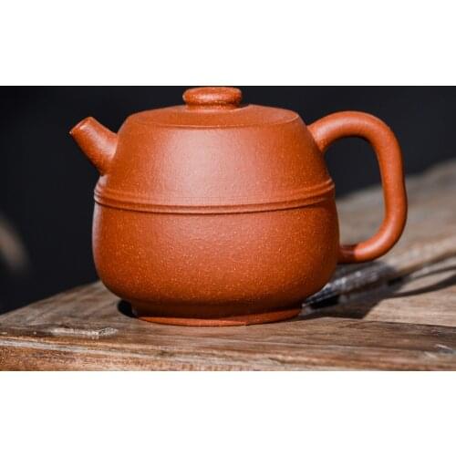 240ml Yixing Zisha Teapot Original Mine Downhill Mud Is Famous Its Hand-made Line Round Pot Teapot Black Tea Jinjunmei Tea Set