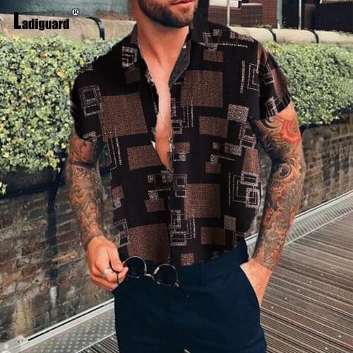2021 Single-Breasted Men Skinny Tops Streetwear Short Sleeve Fashion 3D Print Shirt Blouse Casual Beachwear Sexy Mens clothing
