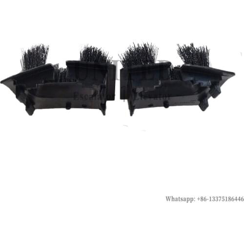 Escalator Handrail Inlet with Brush Left SMV50620054