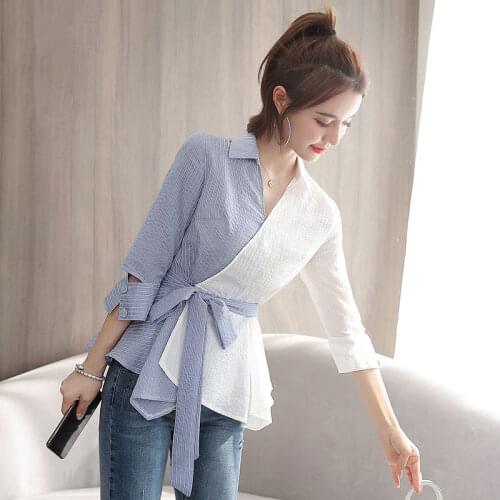 Fashion Design V-neck Temperament Women Blouse 2021 New Spring Summer Striped Stitching Three-quarter Sleeve Shirt Female aq377
