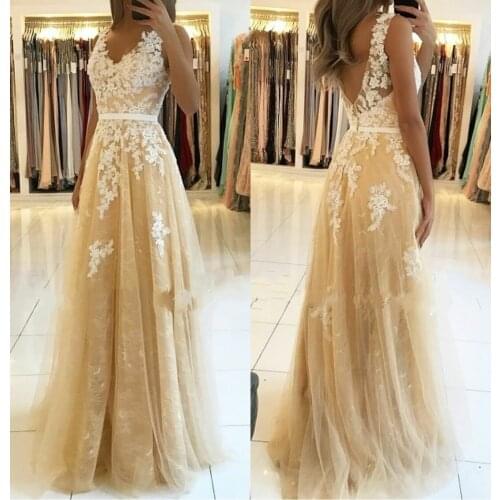 Retro Long Champagne V-Neck Tulle Prom Dresses Lace Corset Up Back Robe De Soiree Floor Length Formal Party Gown
