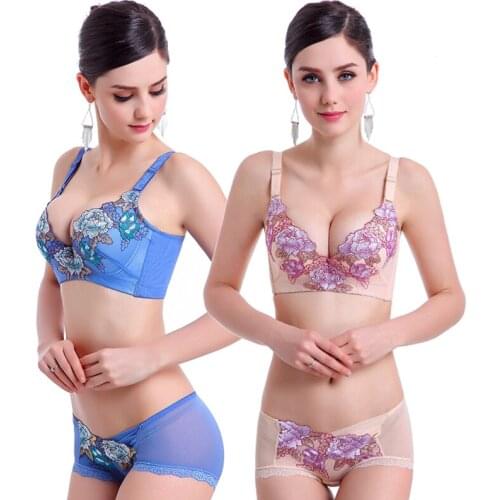 Spring and summer embroidery Sexy deep V gathered adjustable underwear ladies bra set thick cup comfortable breathable bra