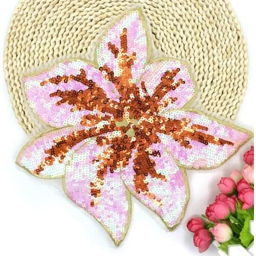 3Pcs/Lot Hand sewing embroidered sequins flower clothing applique pants sweater lace patch cloth stickers accessories