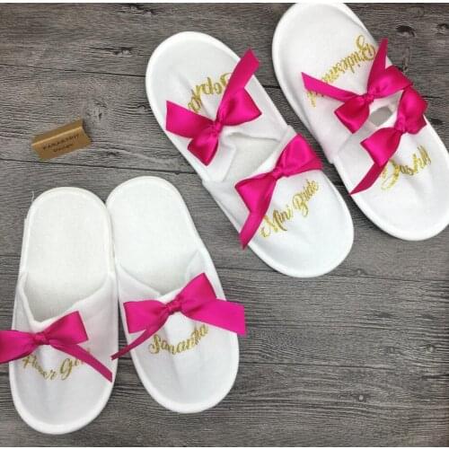 Custom Bridesmaid Slippers, Personalised Wedding Slippers, Bride Slippers, Bridesmaid Gift,Bridal Party,Spa Slippers with bows