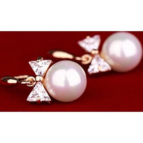 Sleek Simulated Pearl Pendant Crystal Clear Bow Big Hook Golden Trendy Drop Dangle Earrings for Women Fashion piercing Jewelry